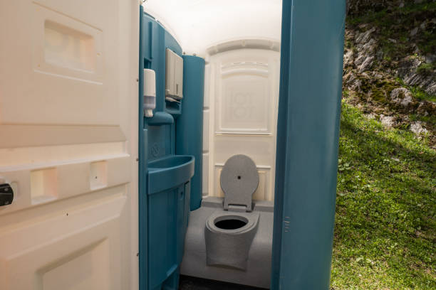Portable Toilet Options We Offer in Krugerville, TX